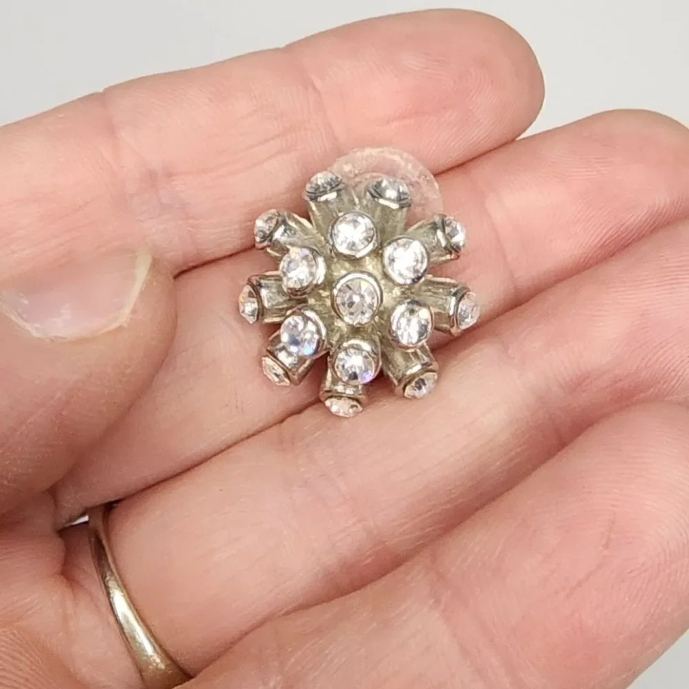 Vintage J. Crew Round White/Clear Crystal Flower Earrings
